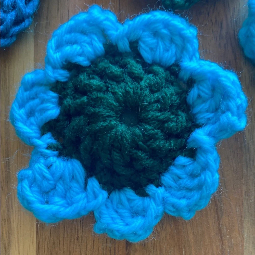 Handcrafted Crochet Flower Set Blue and Green - Picture 6 of 8